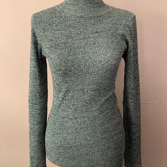 Gray Windsor fitted turtleneck dress 🖤 - Picture 1 of 3